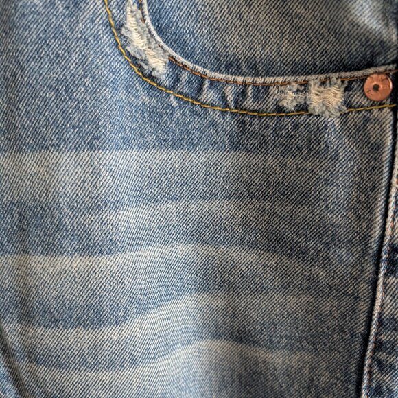 True Religion Joey Distressed Mini Jean Skirt Size 29 Low rise Y2K Festival - Picture 9 of 14